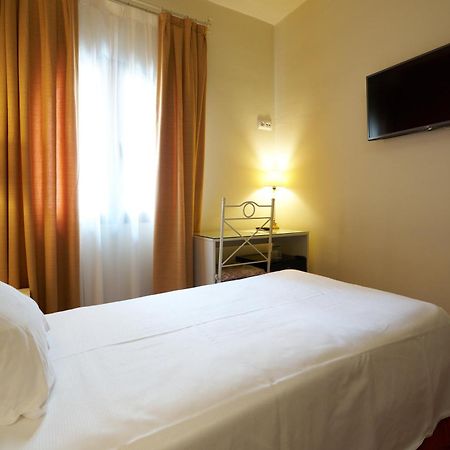 Hotel Murillo Siviglia Esterno foto