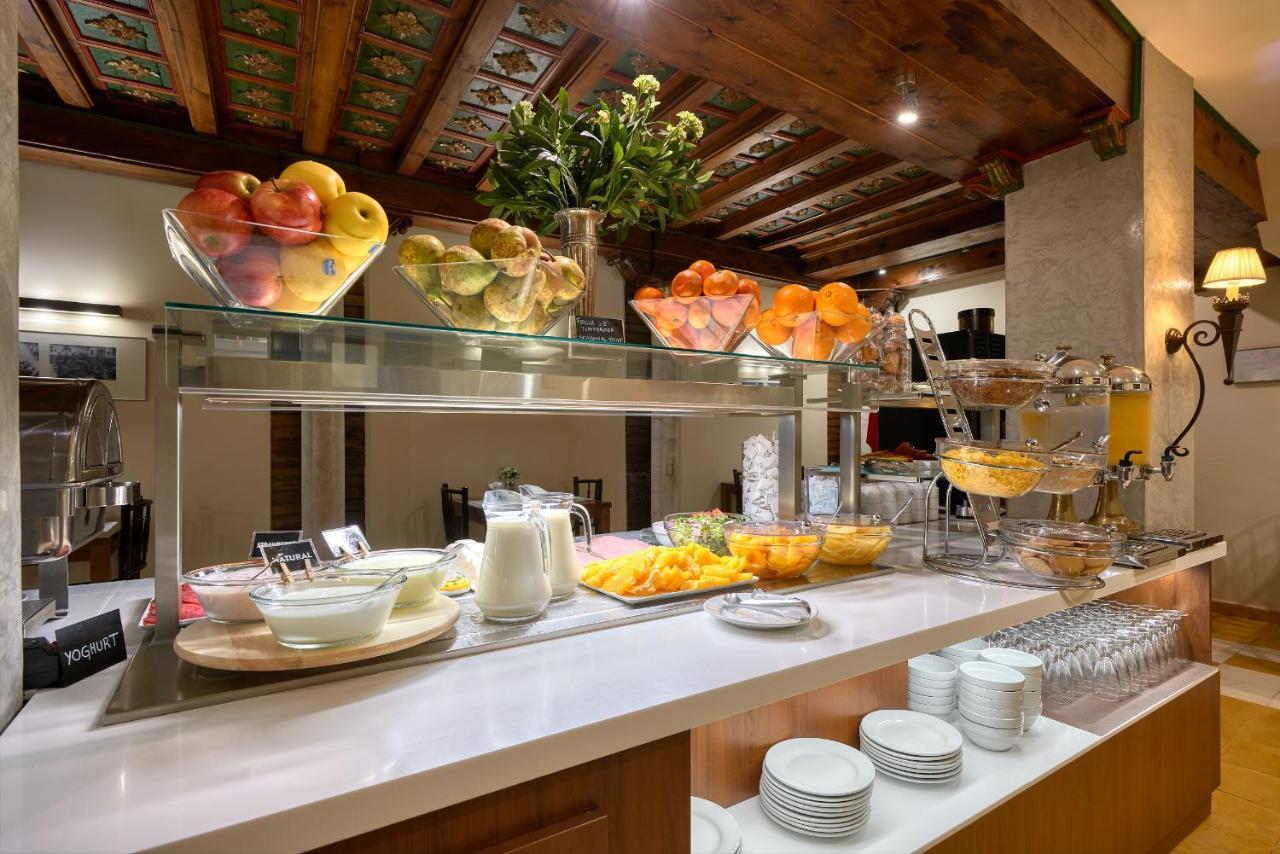 Hotel Murillo Siviglia Esterno foto