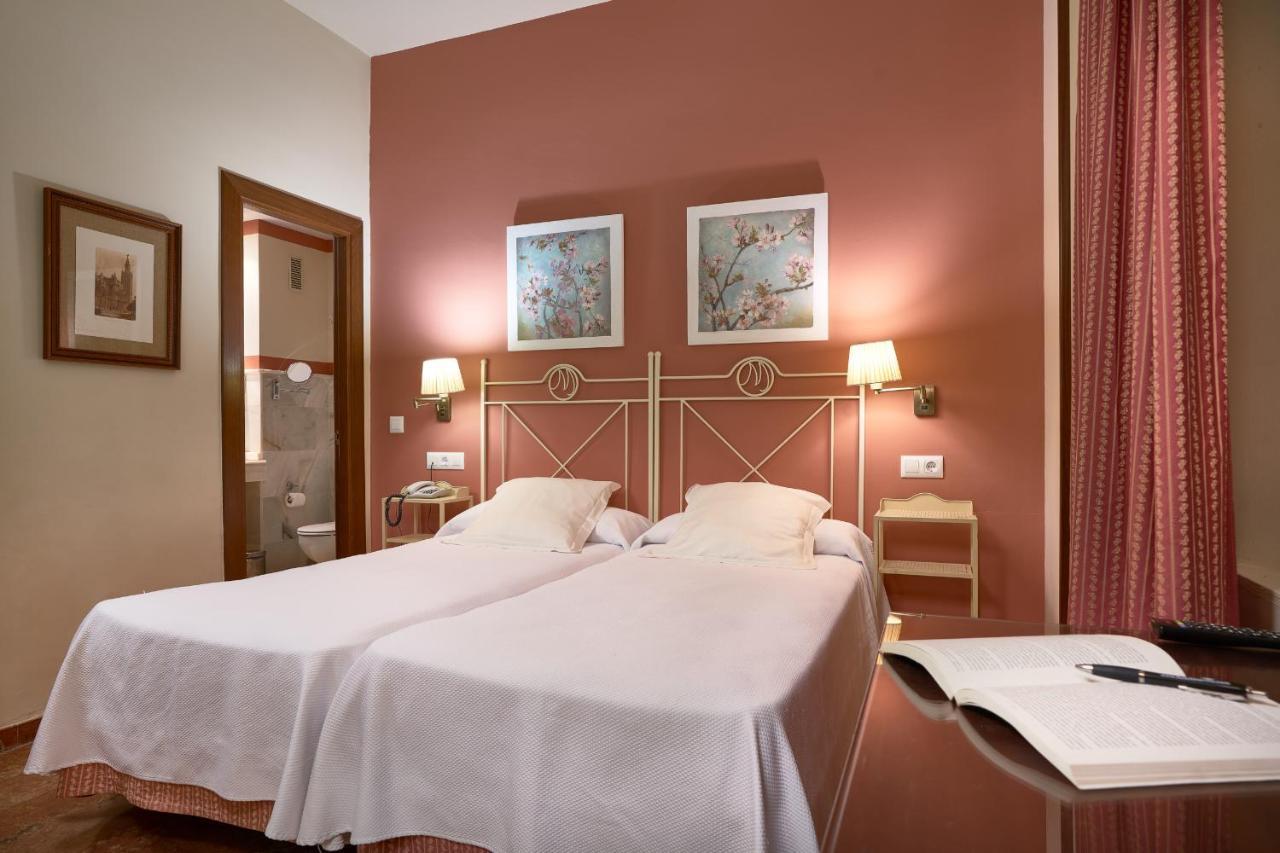 Hotel Murillo Siviglia Esterno foto